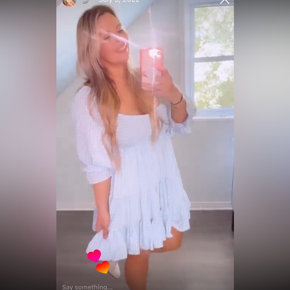 Off shoulder bell sleeve dress - Picture 2 of 4